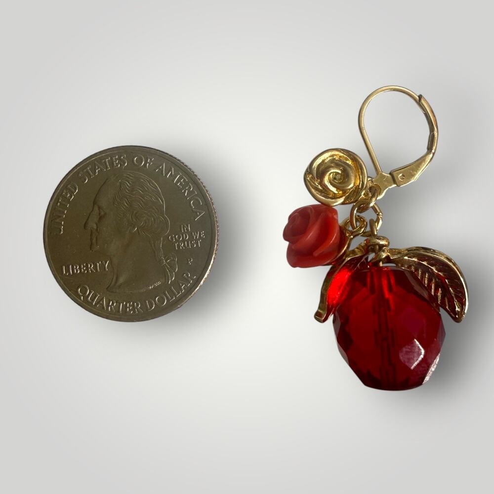 Vintage Red Faceted Glass Rose Dangle Earrings Gold Tone Floral Leverback - Picture 7 of 7